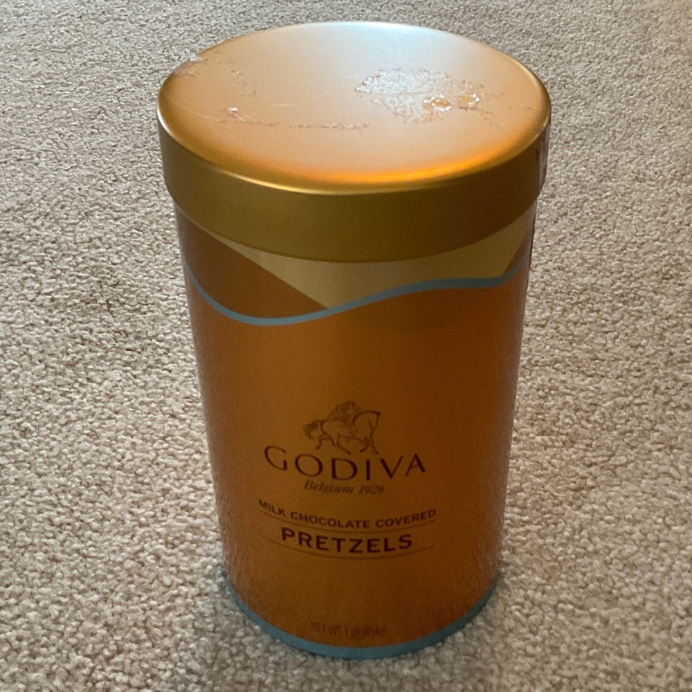 9 inches height, empty condition, collectible edition, Go diva cyclinder tin